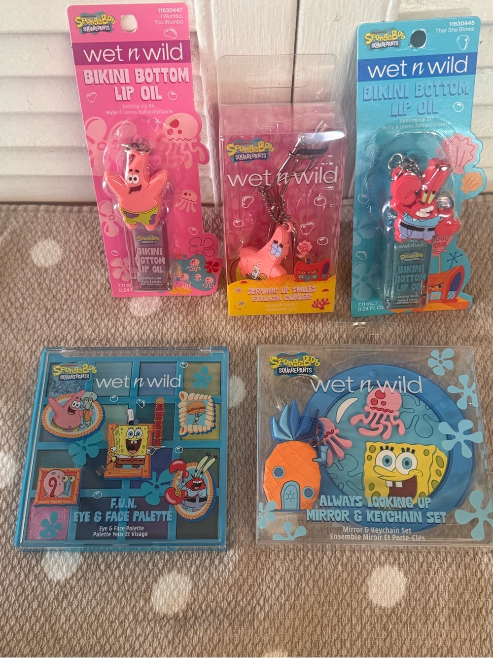 wet n wild SpongeBob Bikini Bottom Cosmetics Bundle NWT - Picture 2 of 7